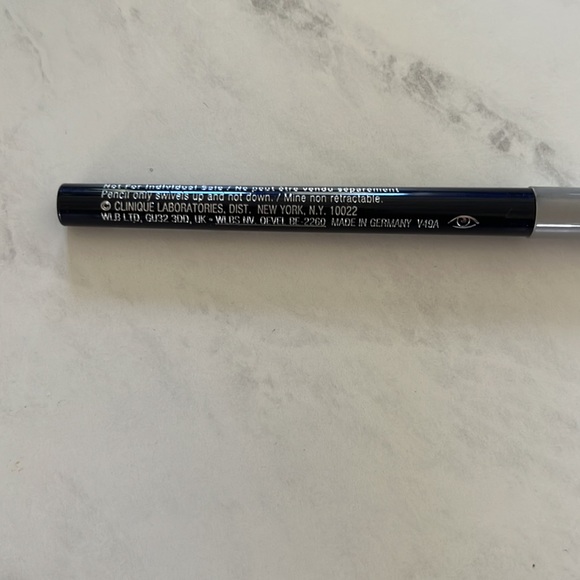 Clinique Quickliner - Intense Black - Picture 4 of 5